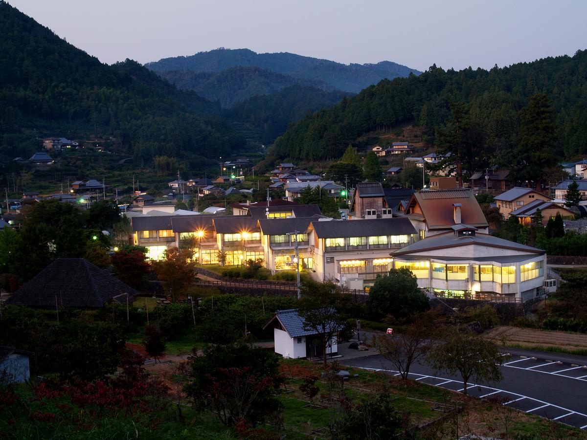 Kamiyama Onsen Hotel Shikinosato & Iyashinoyu Токусима Экстерьер фото