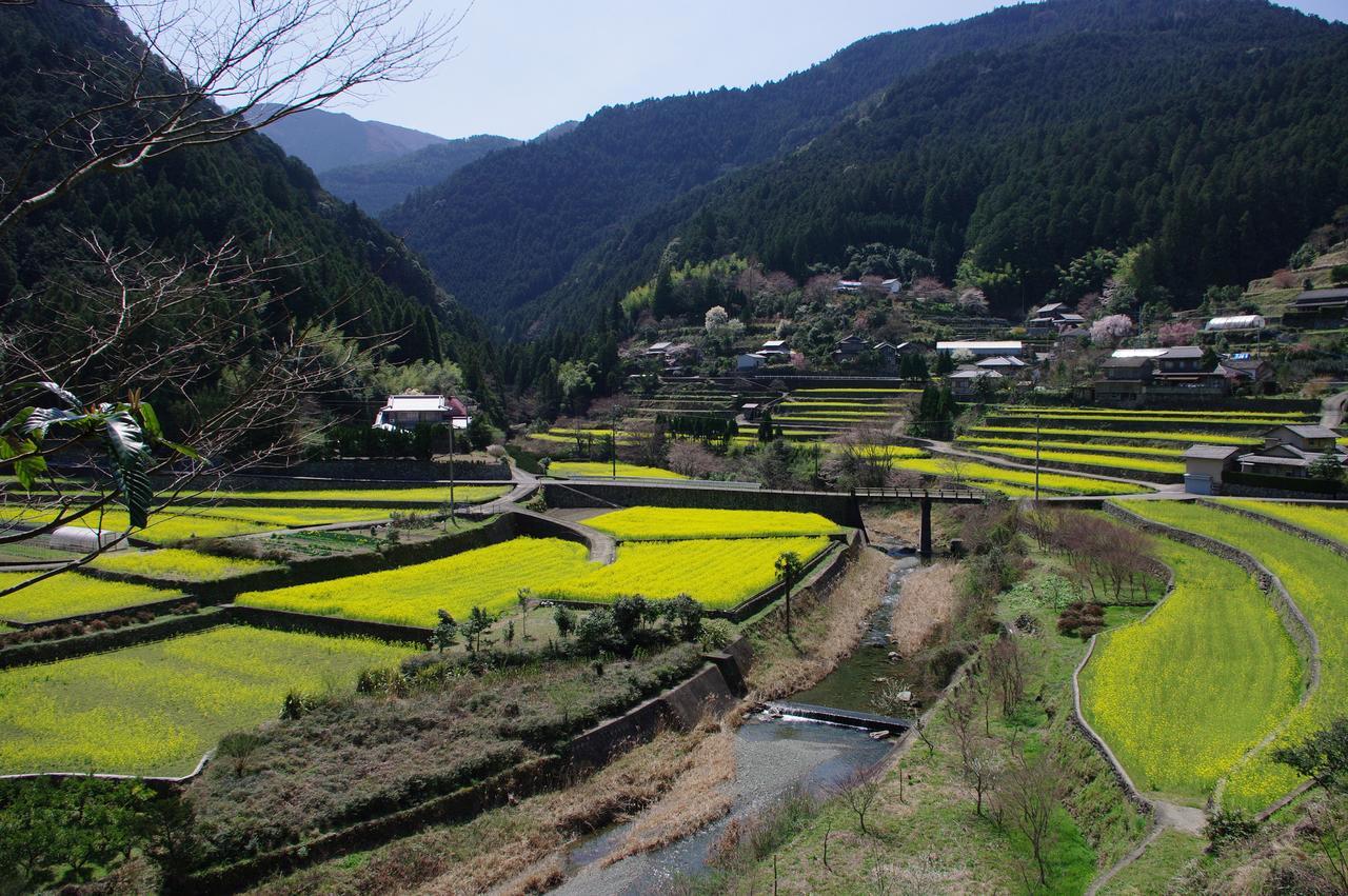 Kamiyama Onsen Hotel Shikinosato & Iyashinoyu Токусима Экстерьер фото