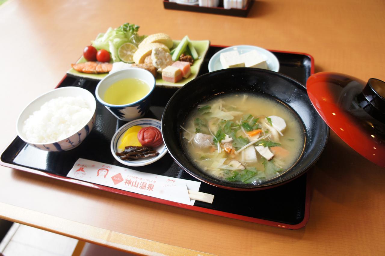 Kamiyama Onsen Hotel Shikinosato & Iyashinoyu Токусима Экстерьер фото